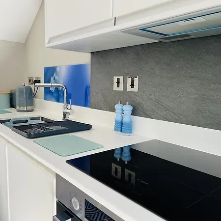 River Vista Retreat - Luxury Duplex Apt - Views - Parking - Cycle Storage - Spa Access Option Backbarrow Exterior photo