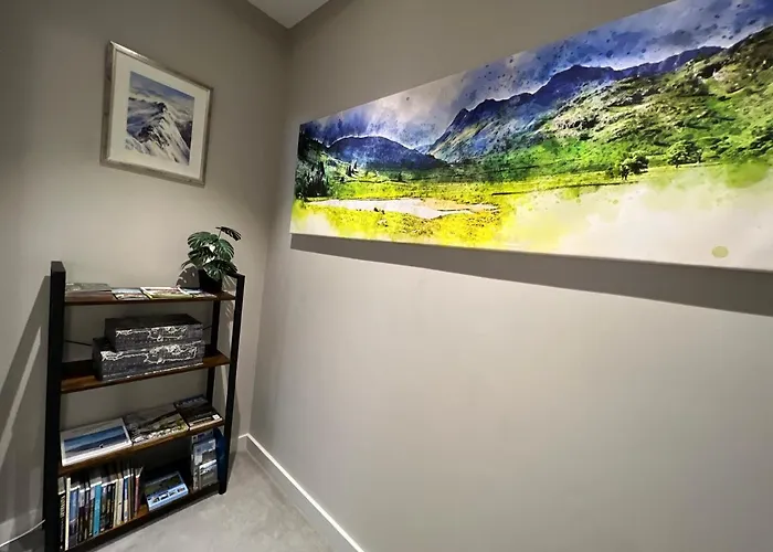 River Vista Retreat - Luxury Duplex Apt - Views - Parking - Cycle Storage - Spa Access Option