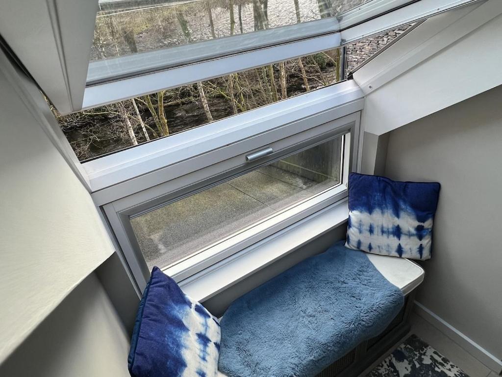 River Vista Retreat - Luxury Duplex - Views - Parking - Cycle Storage - Access Option Backbarrow
