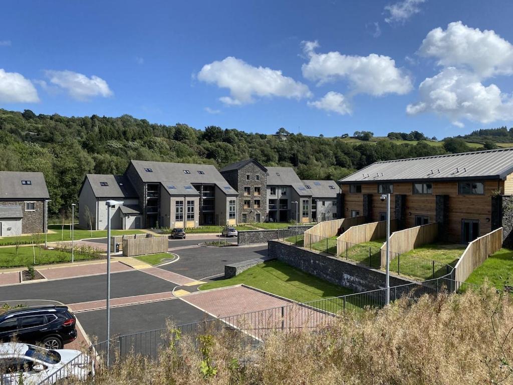 River Vista Retreat - Luxury Duplex - Views - Parking - Cycle Storage - Access Option Apartment Backbarrow